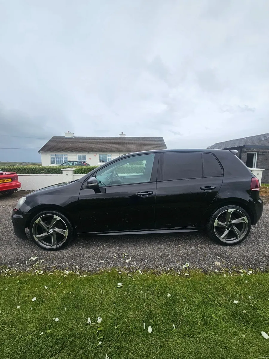2010 Volkswagen Golf 1.6 TDI - Image 2