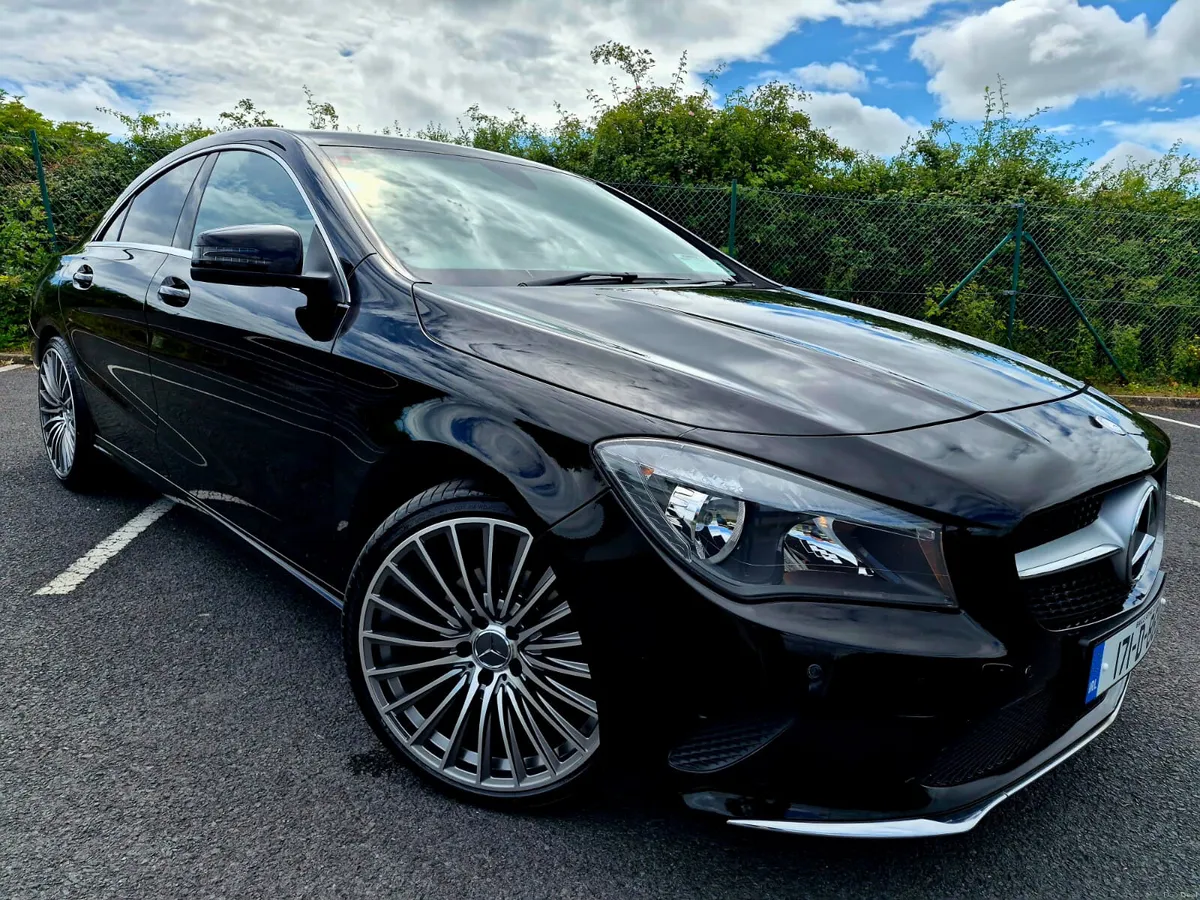 2017 MERCEDES BENZ CLA 180 URBAN PLUS  AMG ALLOYS - Image 1