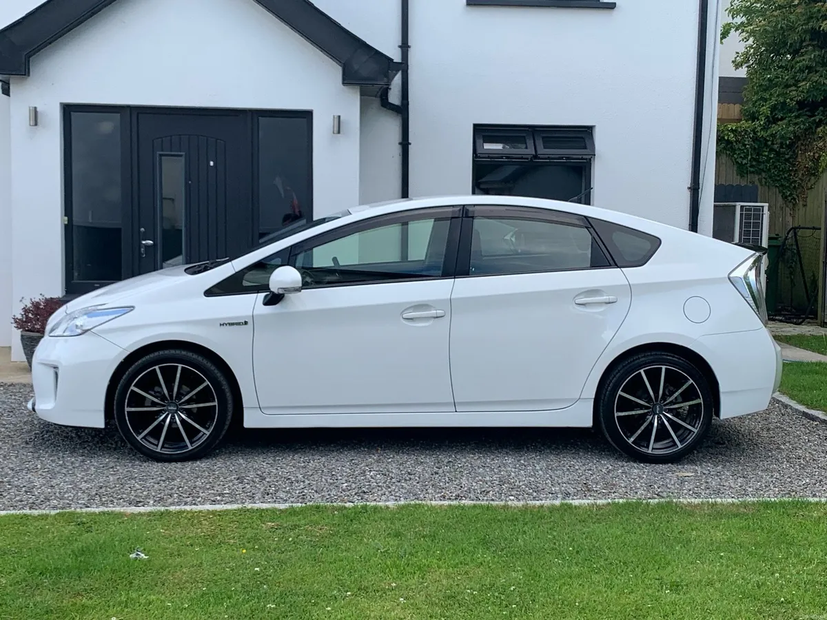 Toyota Prius 1.8 | 99,000m | NCT  | Tax - Image 4