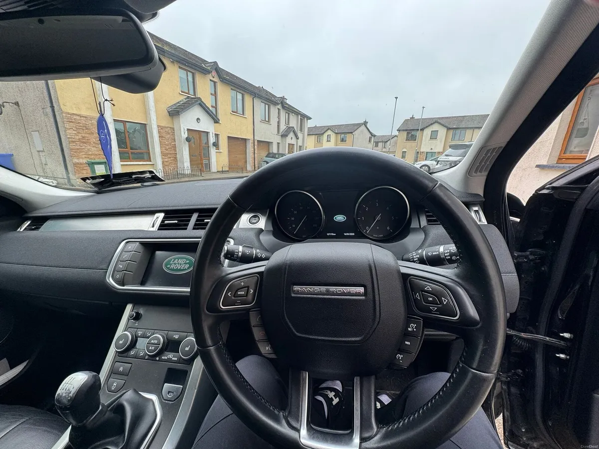Range Rover Evoque - Image 2