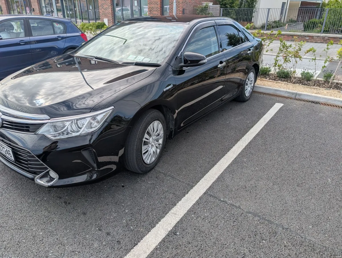 Toyota Camry 2017 - Image 6