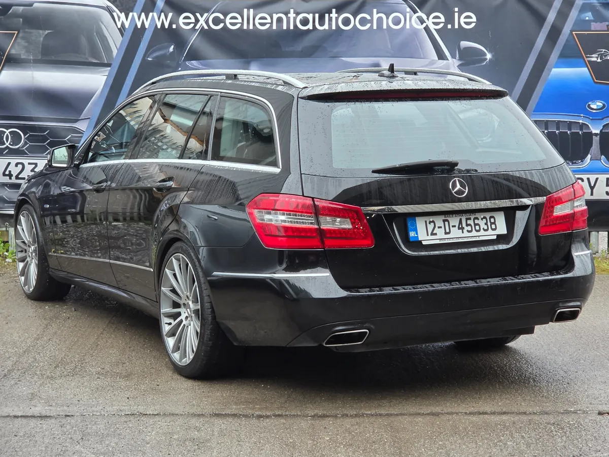 Mercedes-Benz E-Class 2.1CDI 2012 Estate Automatic - Image 3