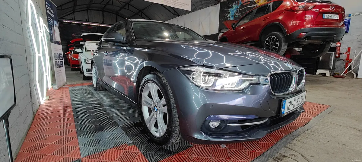 BMW 3-Series 2018 - 330e Sport - Image 5