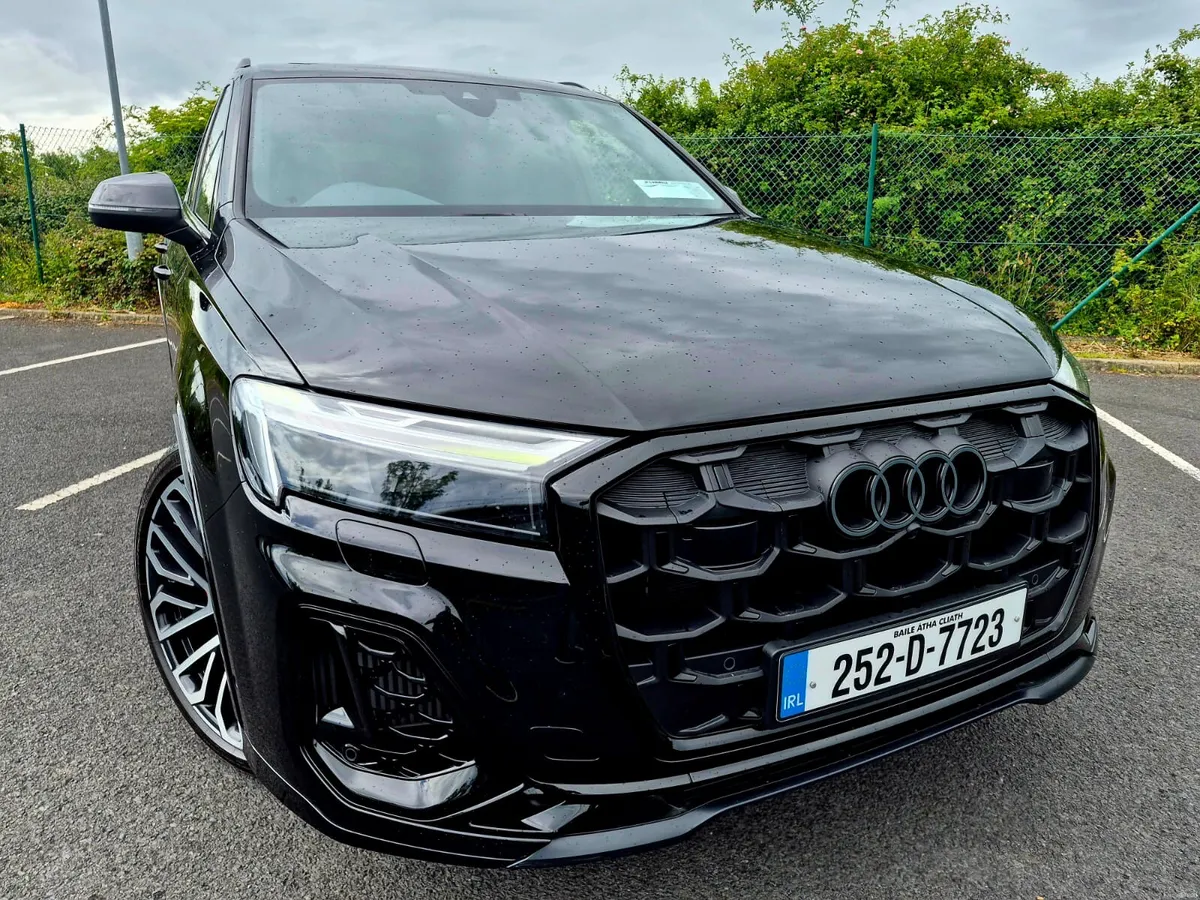 2025 AUDIQ7 60 PHEV TFSIE Q COMPETITION 490PS - Image 2