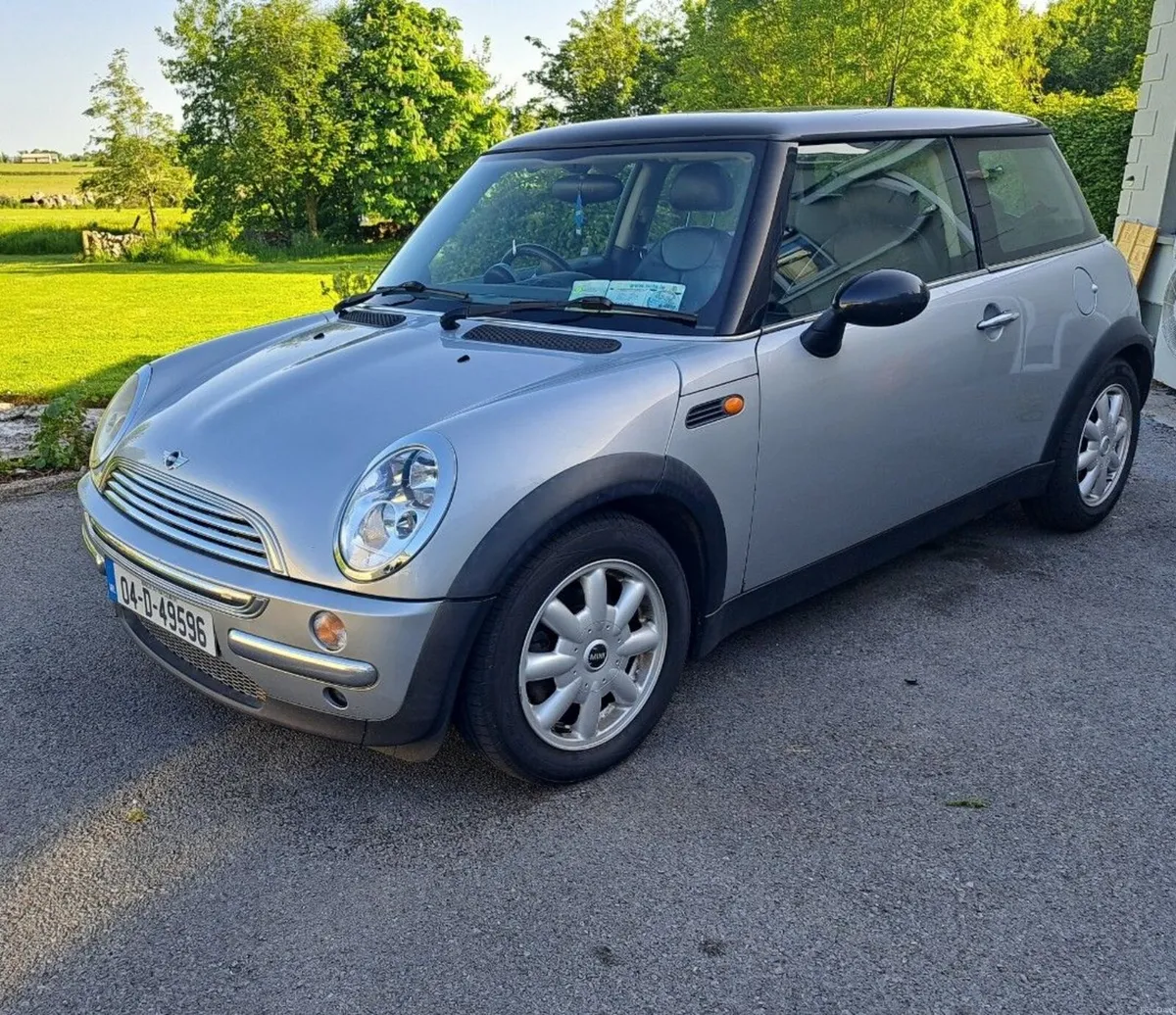 Mini Cooper 2004 - Image 1