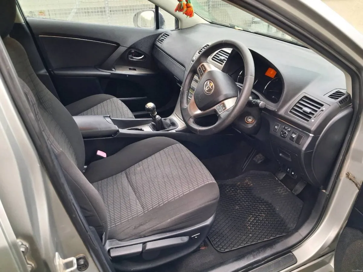 Car - Image 4