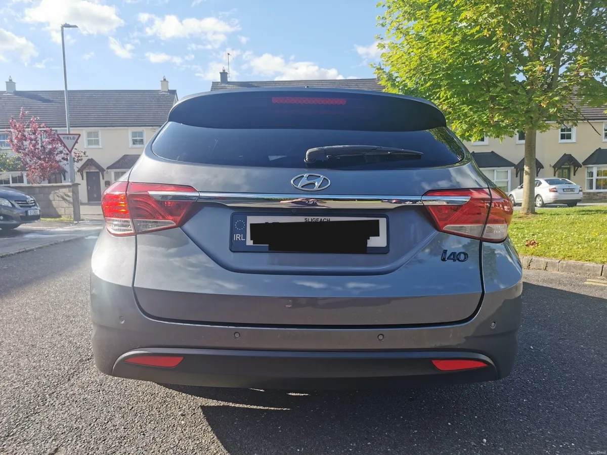 Hyundai I40 Estate Manual - Image 3