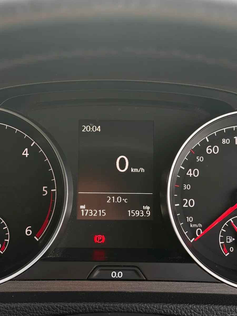 Volkswagen Golf 2013 - Image 2
