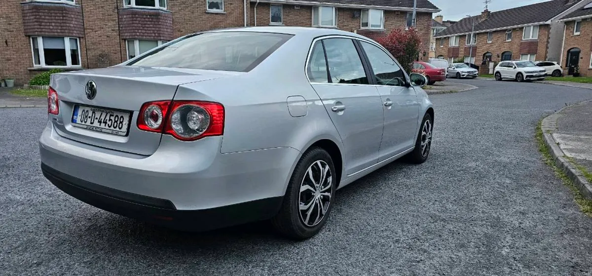 2008 Volkswagen Jetta 1.6 Petrol – NCT & Taxed - Image 3