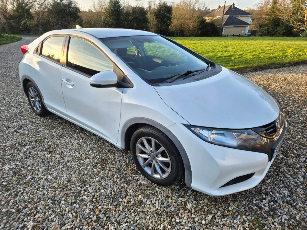 Car - Image 2