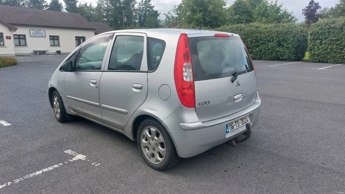 Mitsubishi Colt Automatic 2006 - Image 5