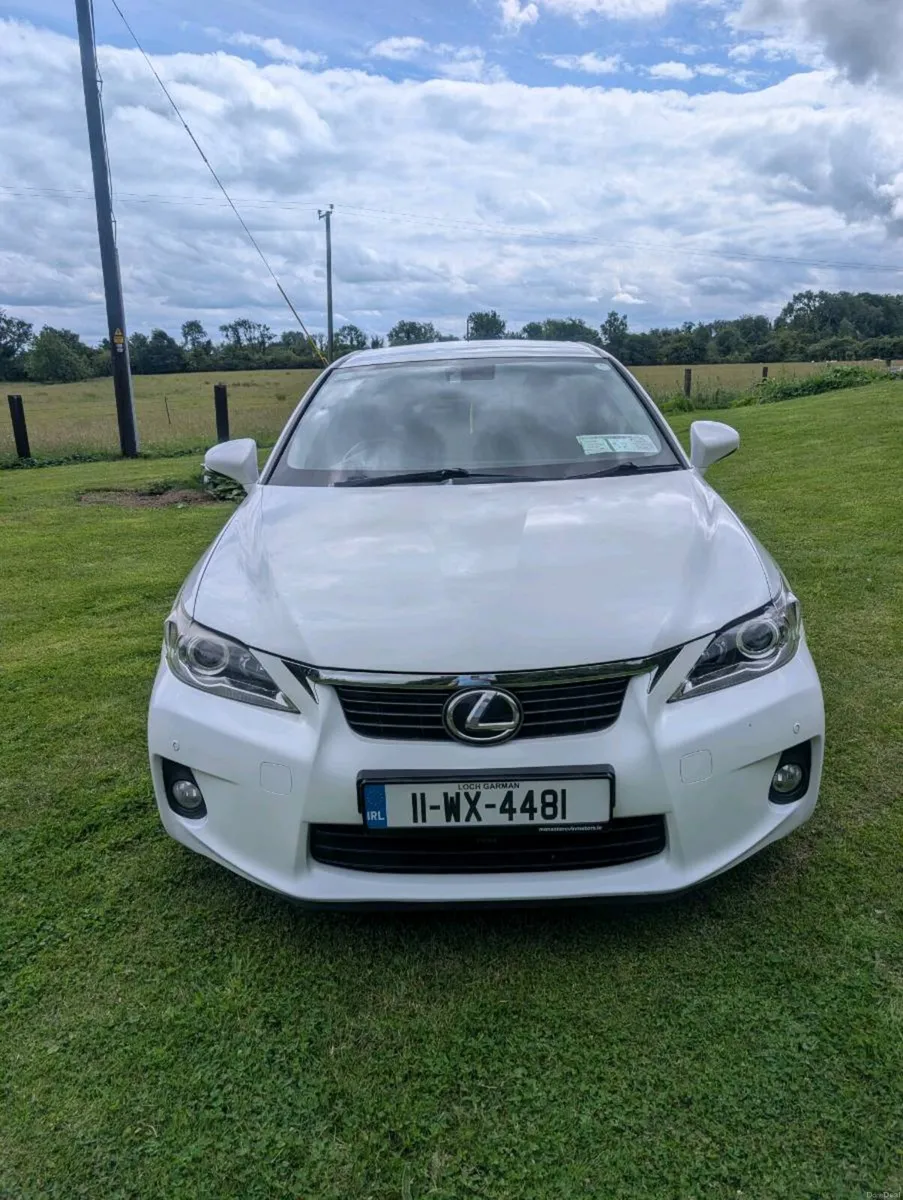 Lexus CT 200 - Immaculate - Full Service History - Image 2