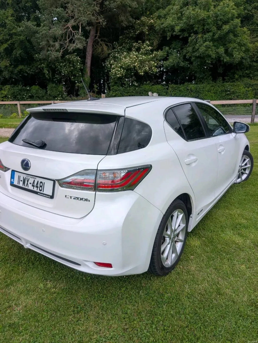 Lexus CT 200 - Immaculate - Full Service History - Image 3