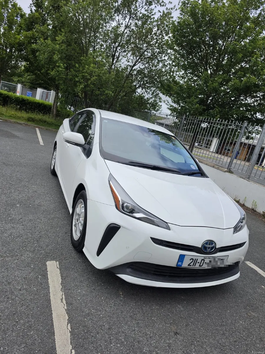 Toyota Prius 2021 - Image 1