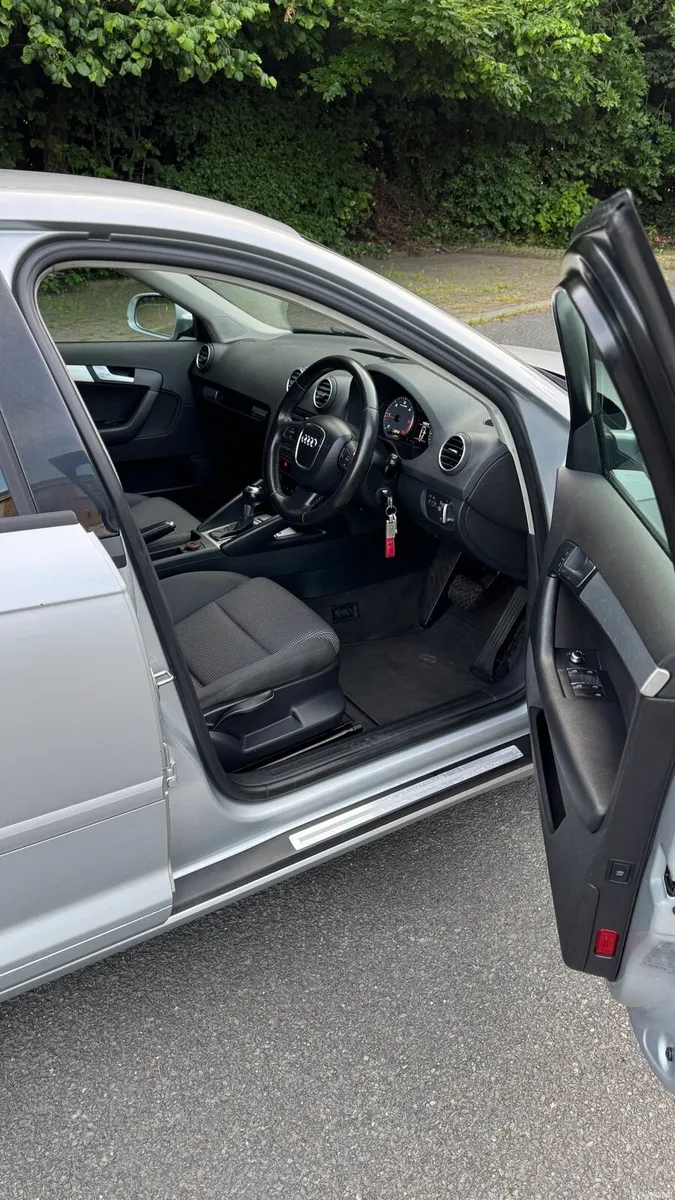 Audi A3 2012 1.6 TDI Automatic - Image 5