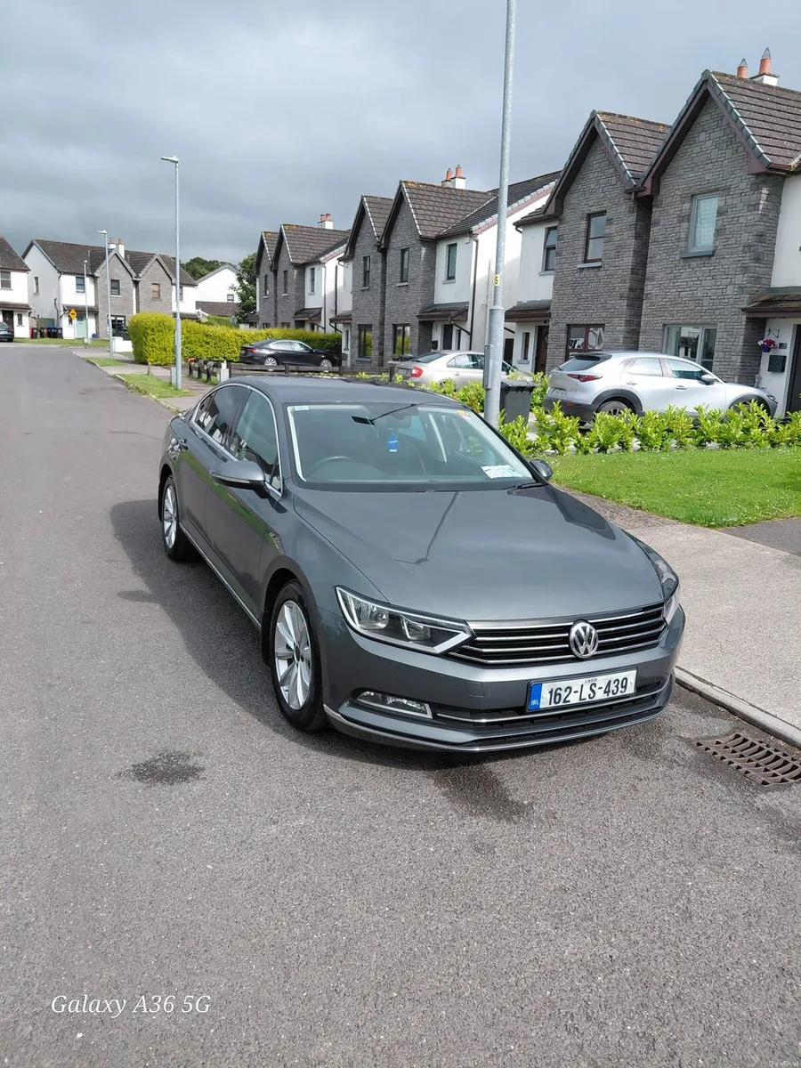 Volkswagen Passat Highline 2.0 TDI 150HP 4 DR - Image 3
