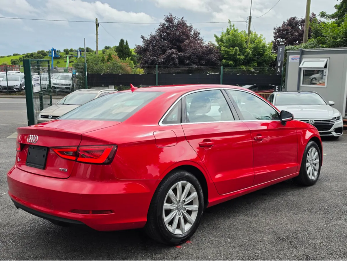 Audi A3 SALOON 1.4 TFSI PRIVACY GLASS REVERSING CA - Image 5