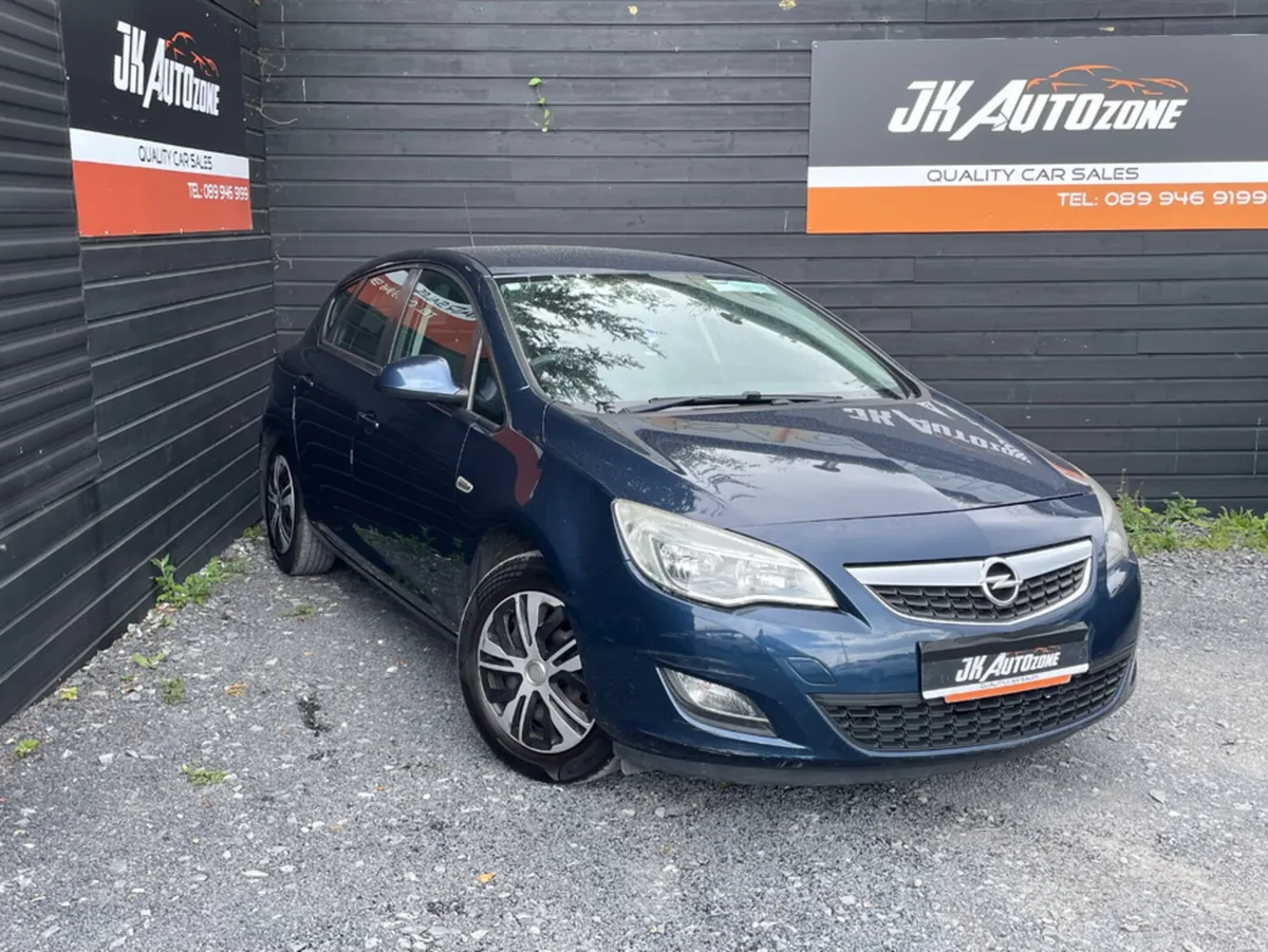 Opel Astra S 1.4 I 100PS 5DR - Image 1