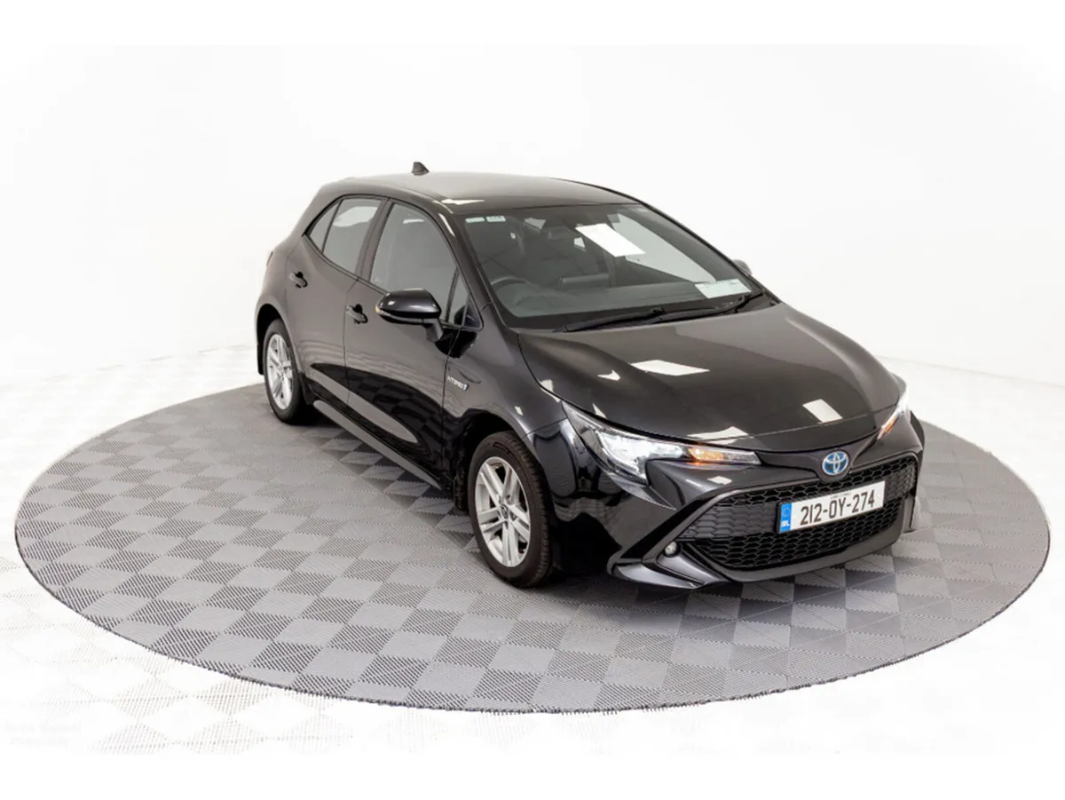 Toyota Corolla Luna Hybrid Auto 120HP - Image 1