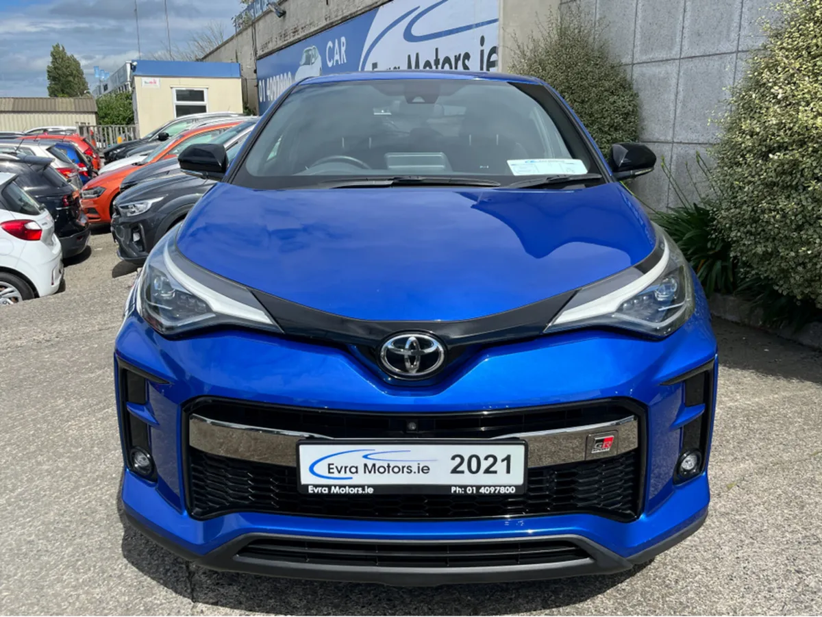 Toyota C-HR GR SPORT AUTOMATIC HYBRID 1.8 PETROL / - Image 2