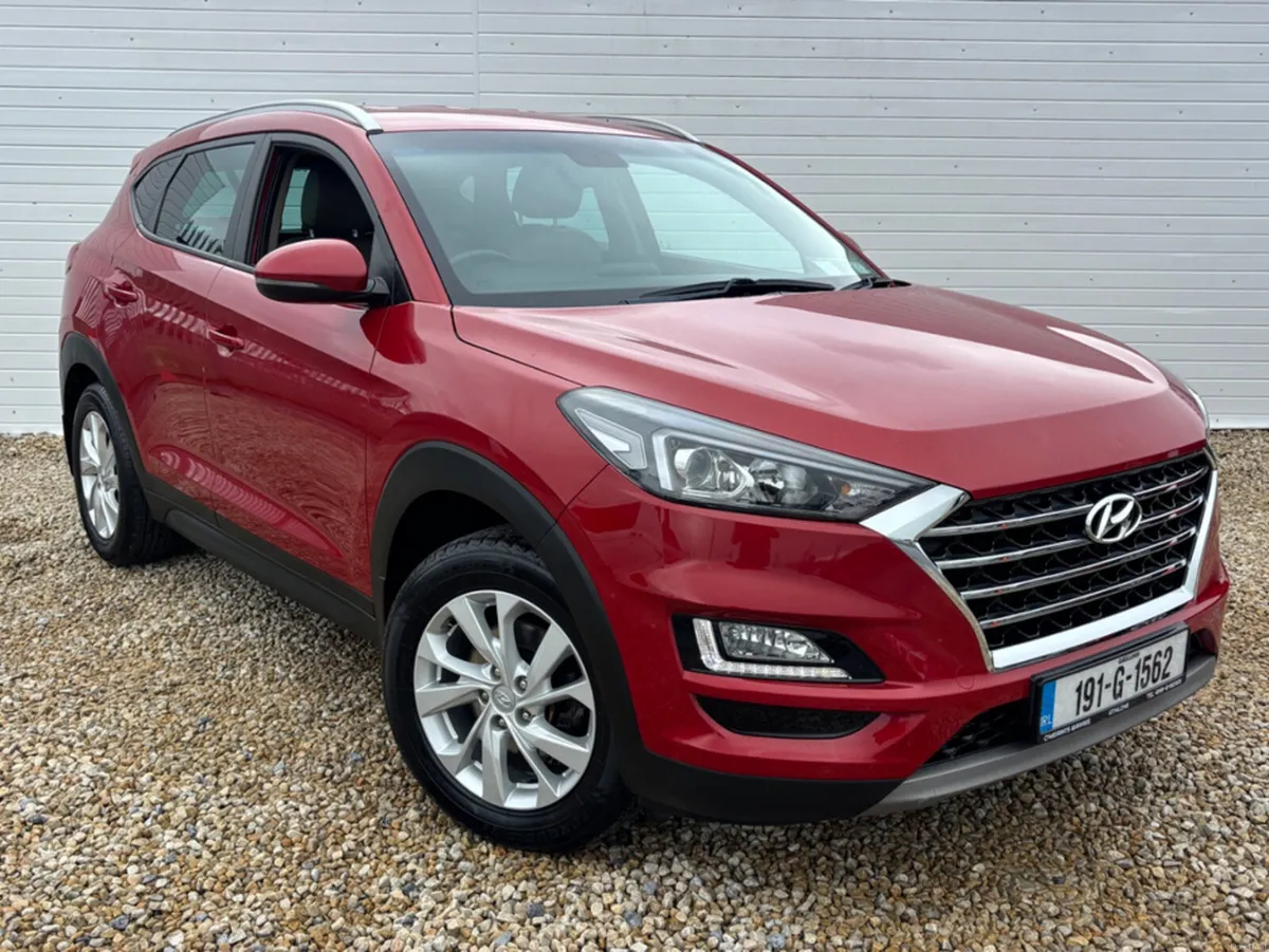 Hyundai Tucson IX35 EXECUTIVE 5DR - Image 1