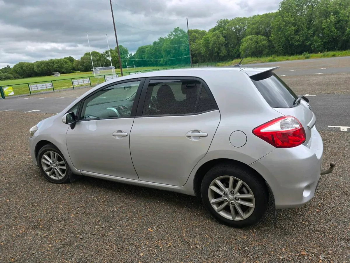 2011 TOYOTA AURIS 1.4 D4D DIESEL - Image 3