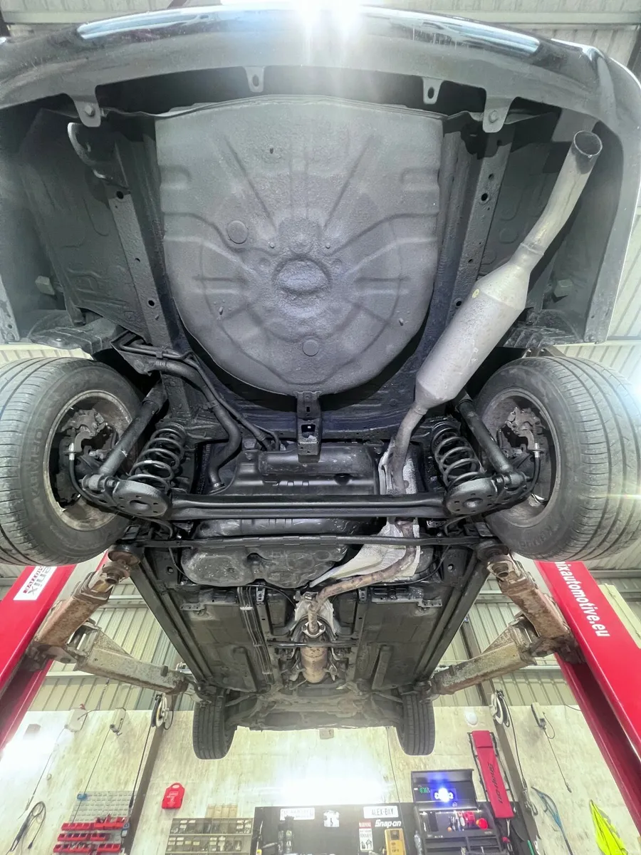 Toyota Corolla 2010 - Image 3