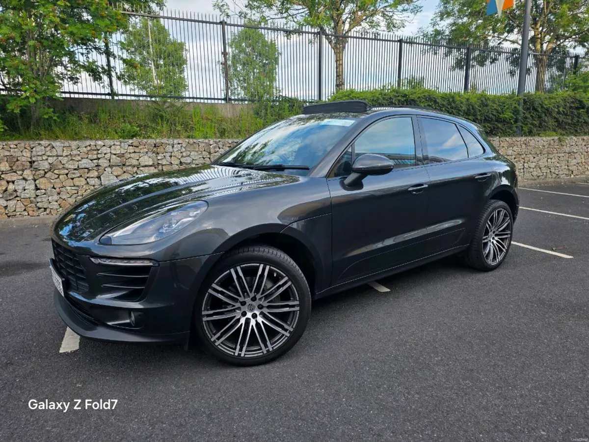 2018 Porsche Macan S 2.0 Turbo 4 Wheel Drive - Image 1