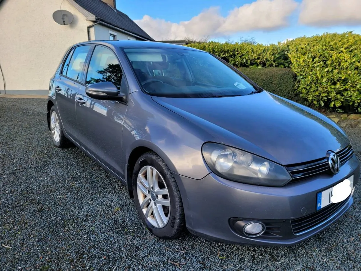 VW Golf 2011 1.6 TDI Highline - Image 2