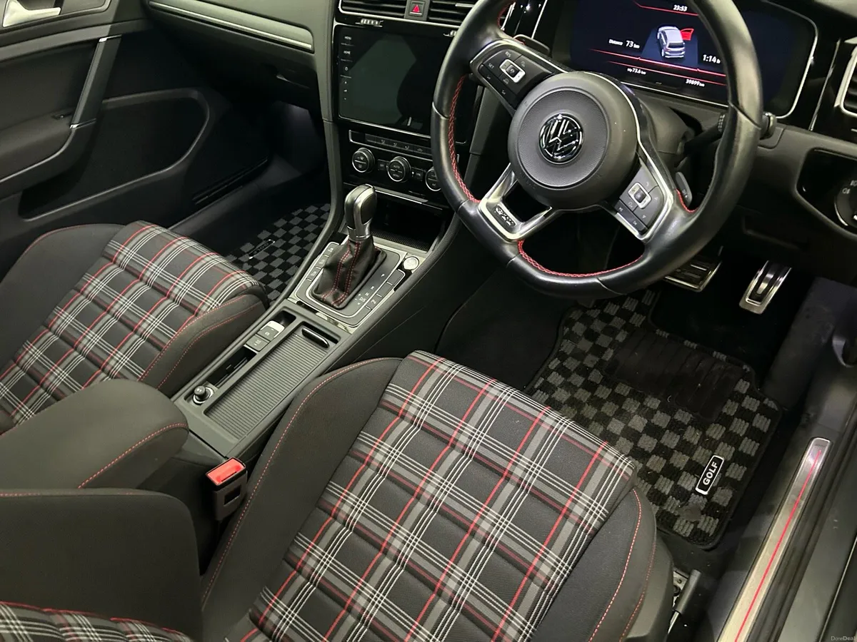 Car - Image 3