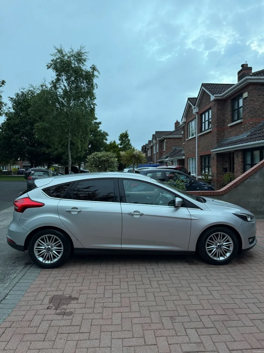 Ford Focus 2018 - Image 4
