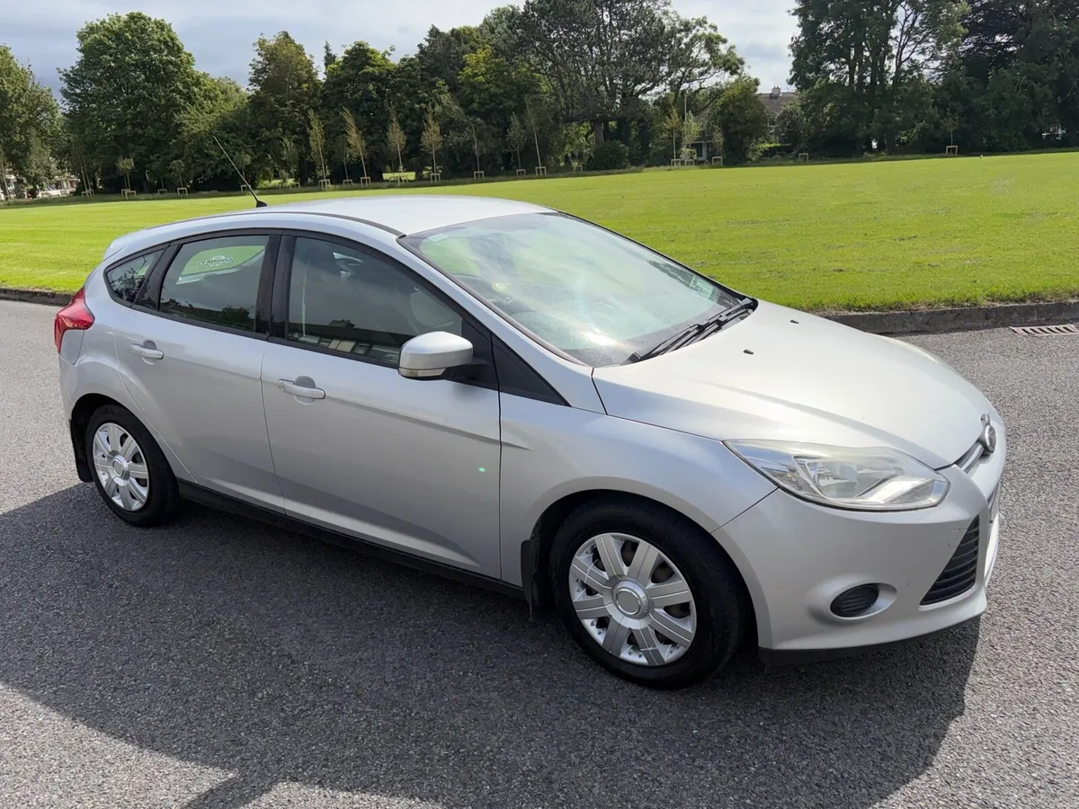 11 Ford Focus Nct 03/27 - Image 3