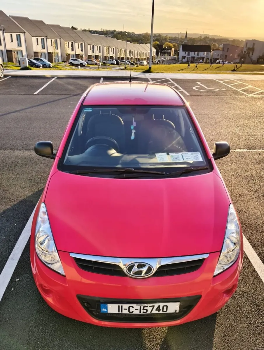 Hyundai i20 **Low miles ** - Image 2