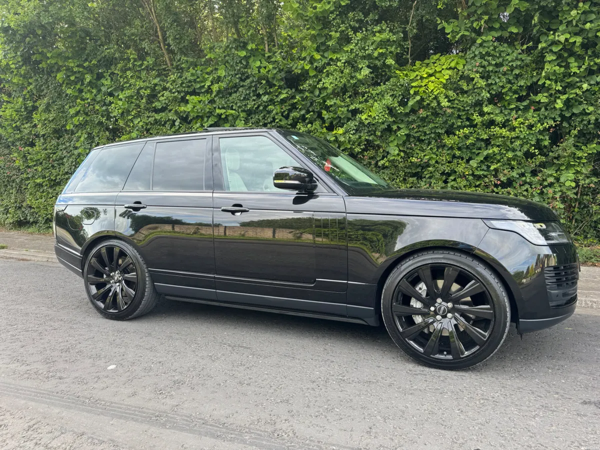 Range Rover Vogue Westminster - Image 1