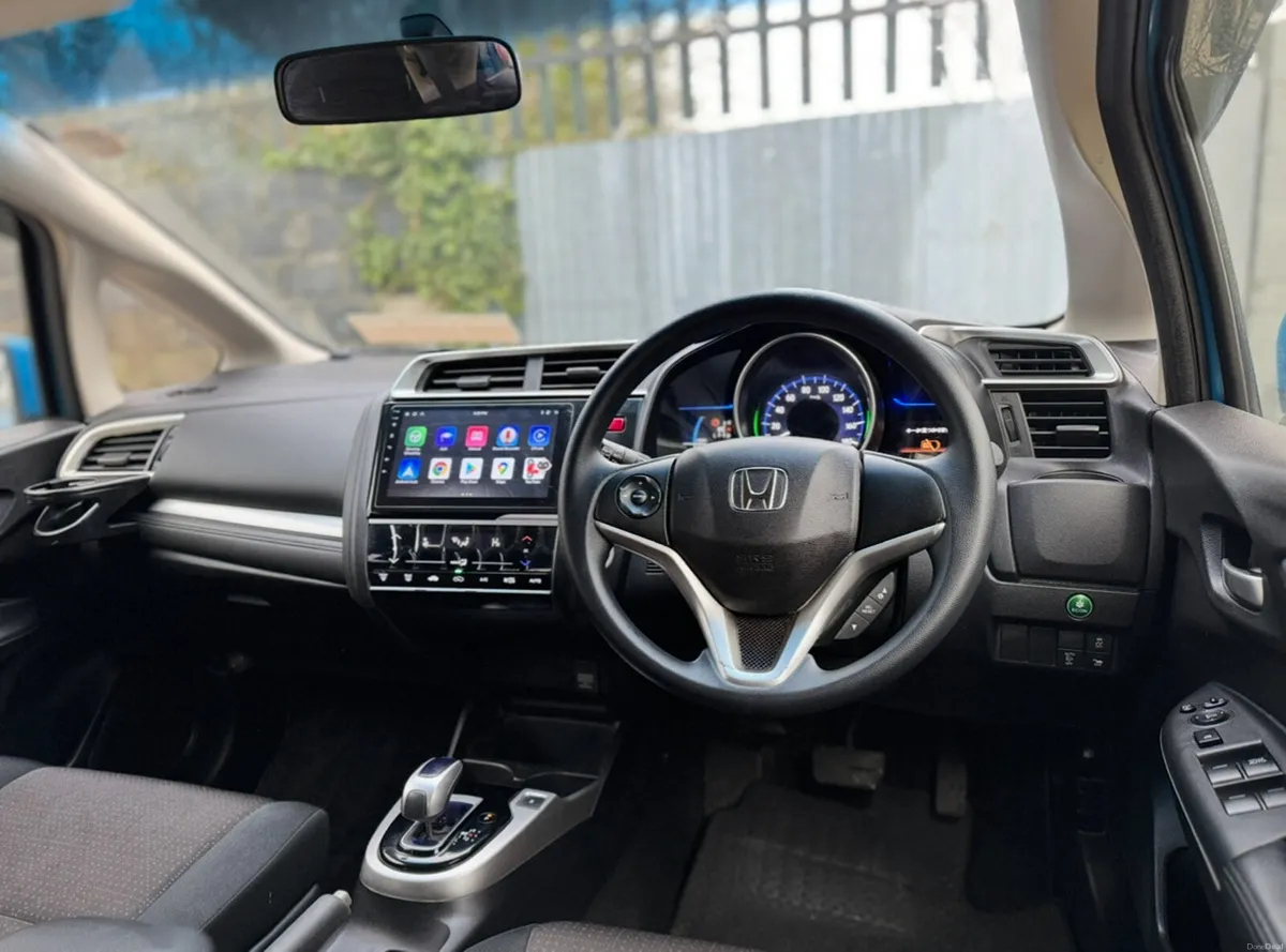 2014 HONDA FIT. NEW NCT. SPOTLESS. AUTO 1.5L - Image 4