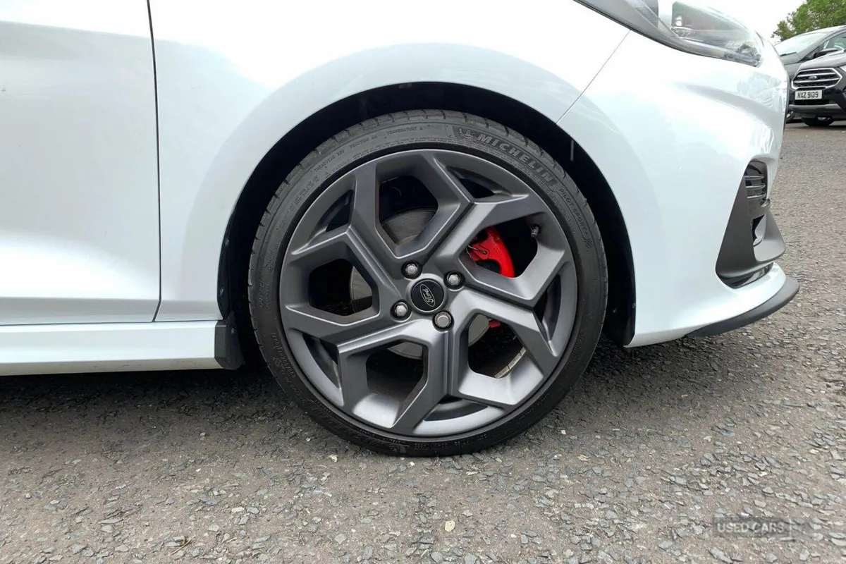 Ford Fiesta HATCHBACK - Image 6