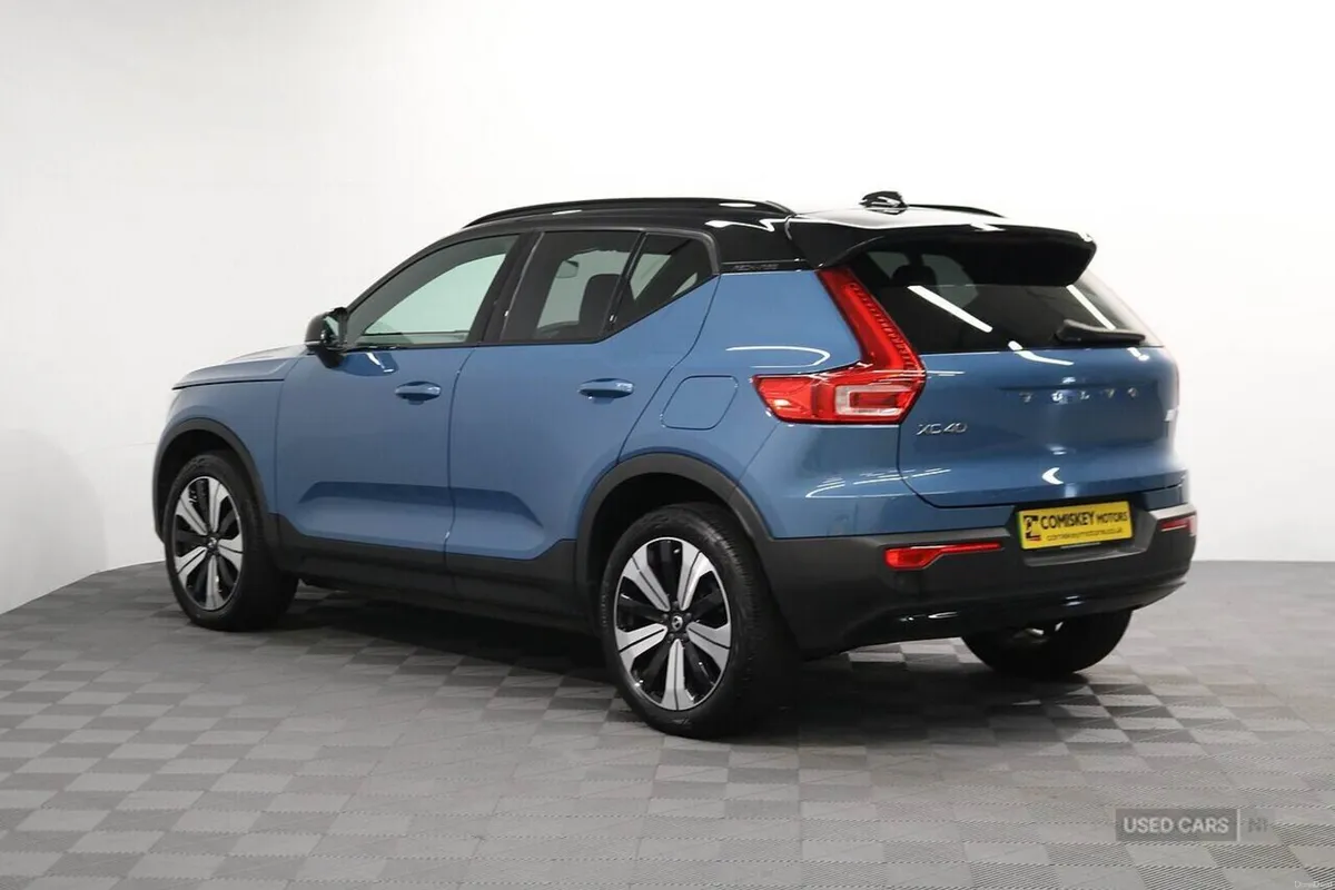 Volvo XC40 Plus - Image 4