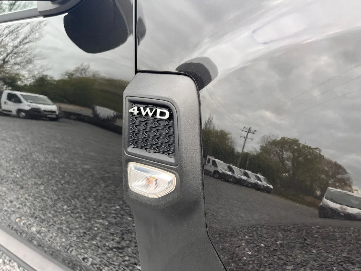 Dacia Duster Prestige 4x4 (1 Owner) - Image 2
