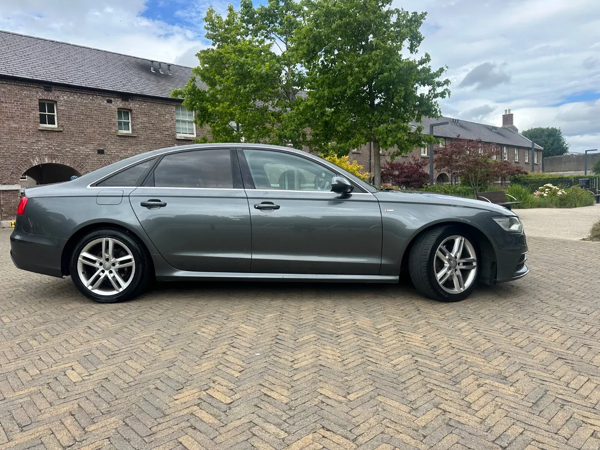 Audi A6 S-Line Ultra 2.0tdi - Image 3