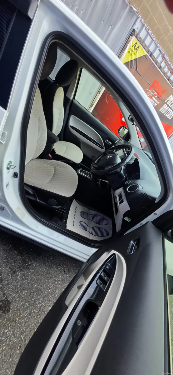 Mitsubishi Mirage Automatic - Image 5