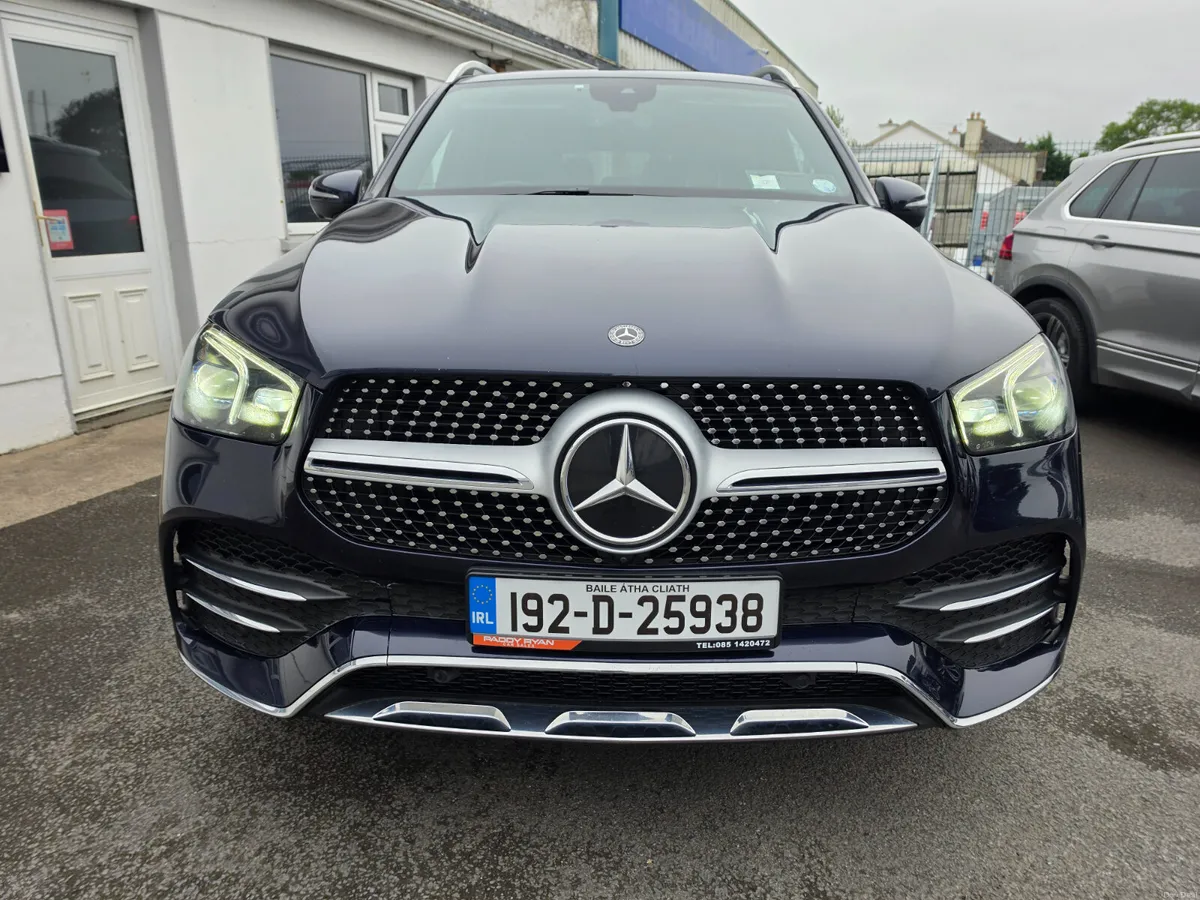 2019 Mercedes-Benz GLE300D AMG Line Premium 7Seat - Image 4
