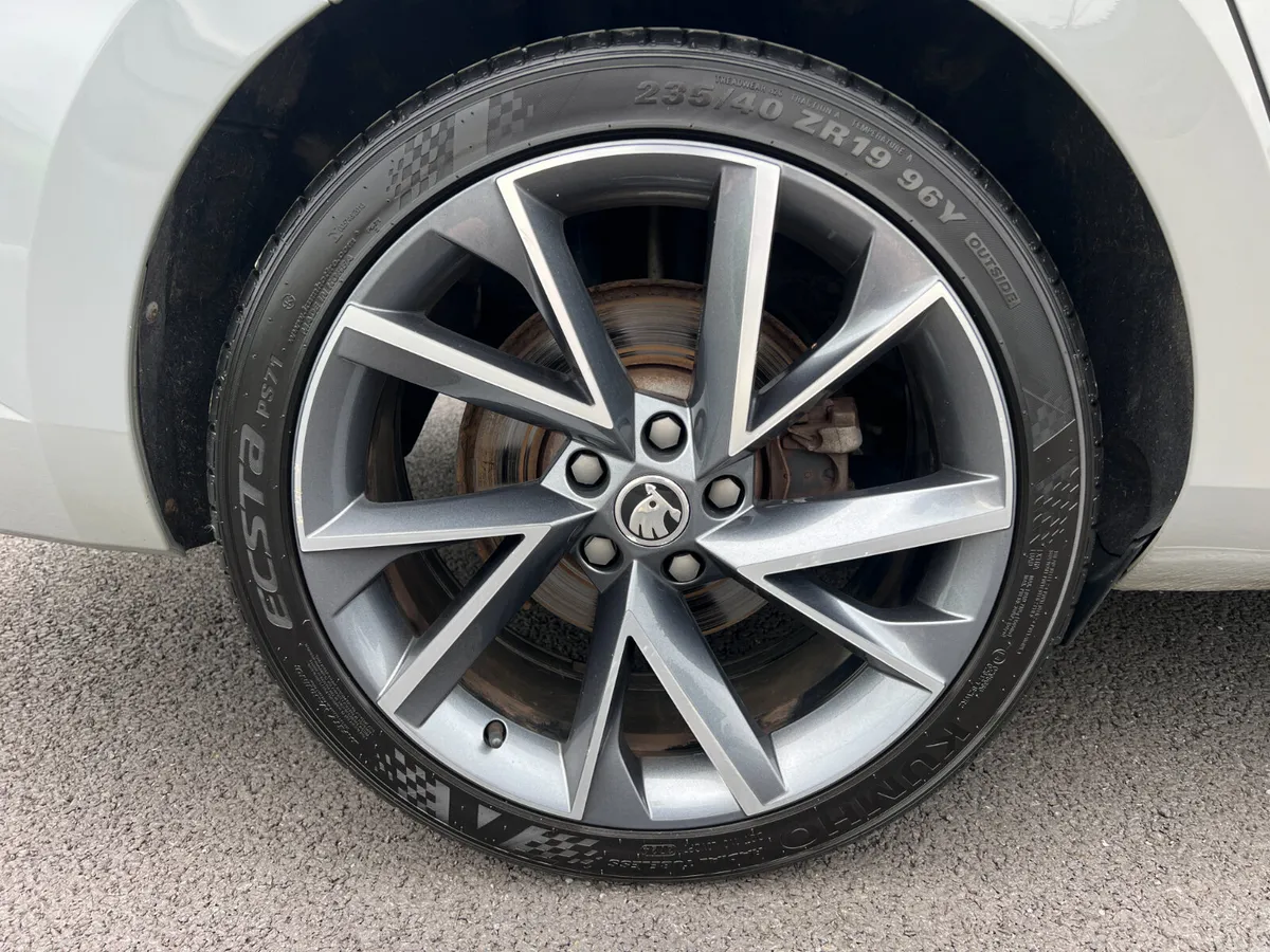 2020 (202) Skoda Superb Sportline + IV 1.4 PHEV - Image 5