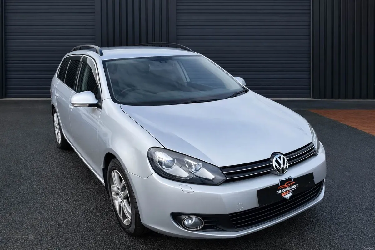 Volkswagen Golf 1.4 TSI Bluemotion Auto 5DR - Image 1