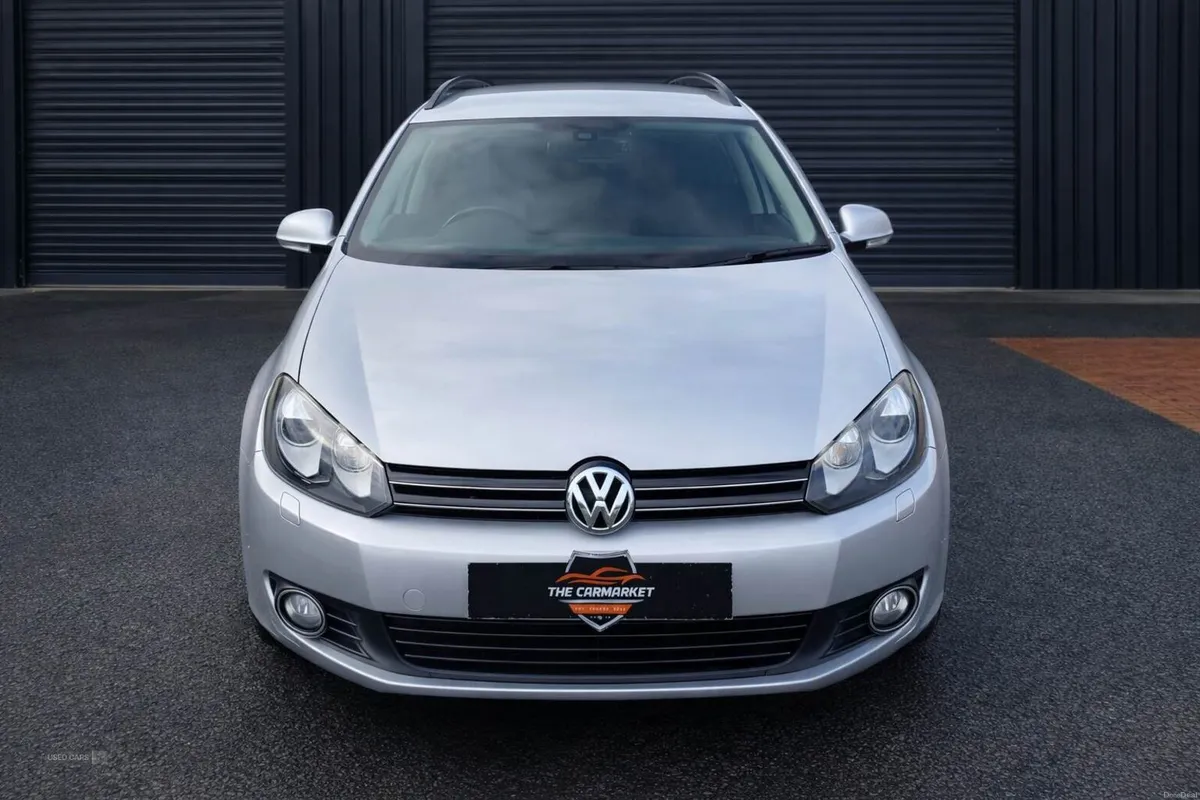 Volkswagen Golf 1.4 TSI Bluemotion Auto 5DR - Image 3