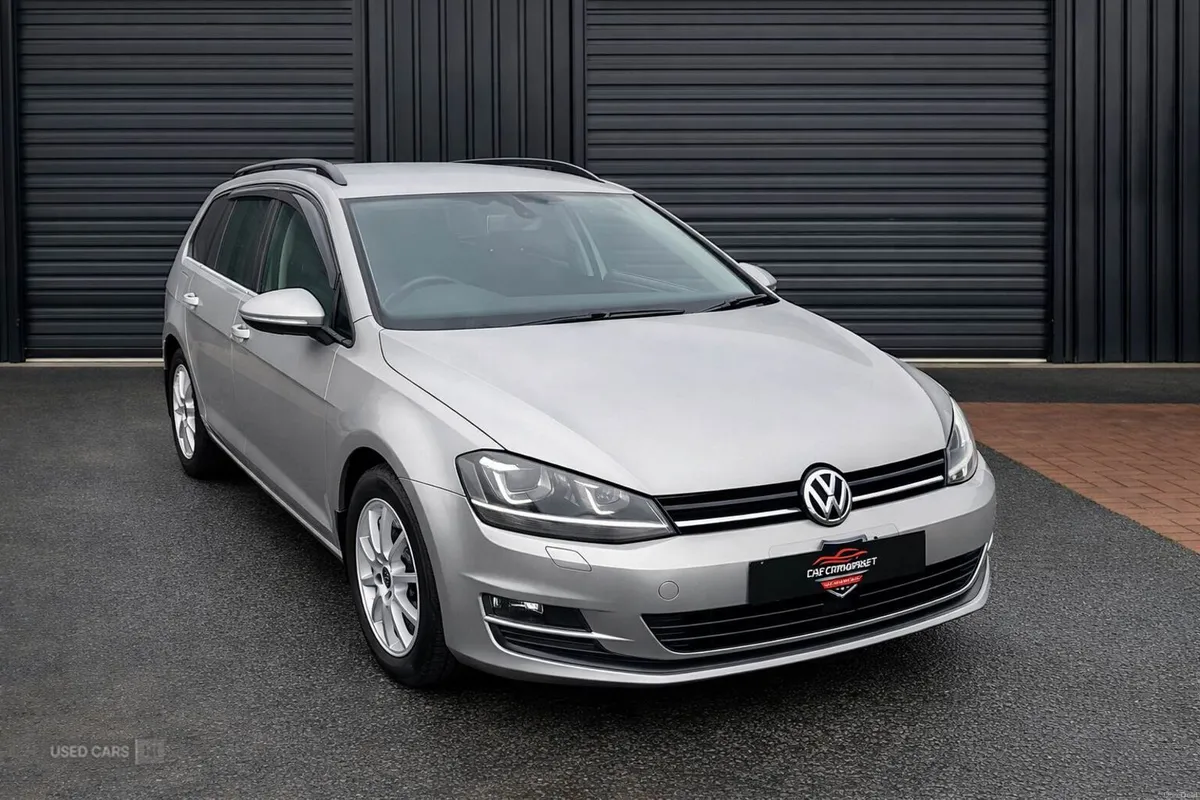 Volkswagen Golf 1.2 TSI Bluemotion Auto 5DR - Image 1