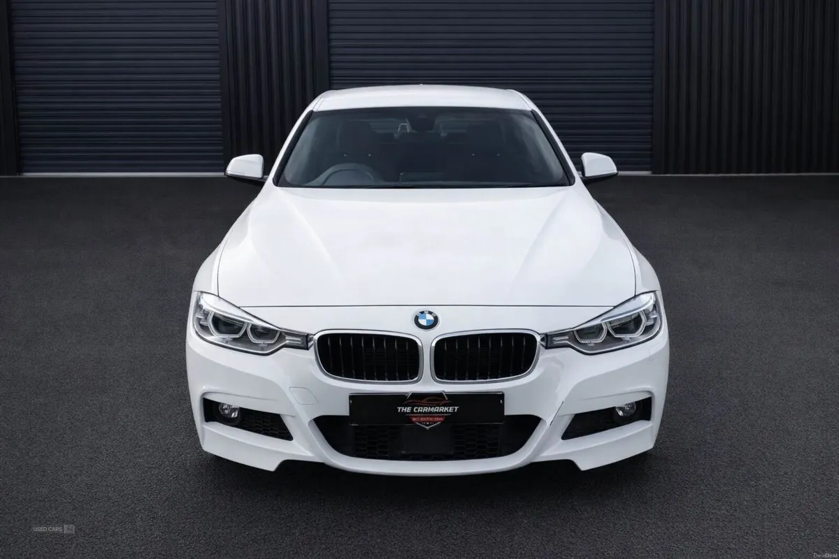 BMW 3-Series 2.0 M Sport EfficientDynamics Auto 4D - Image 2