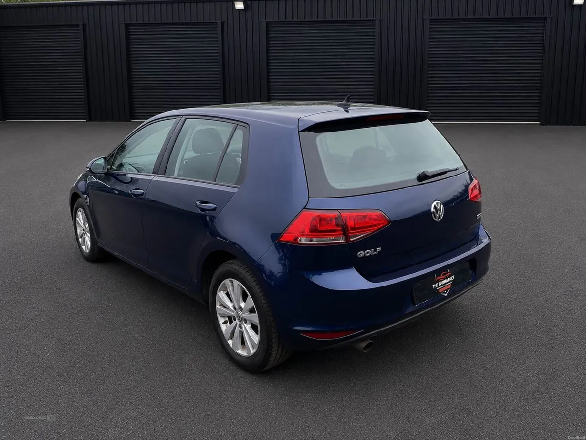 Volkswagen Golf 1.2 TSI Bluemotion Auto 5DR - Image 5