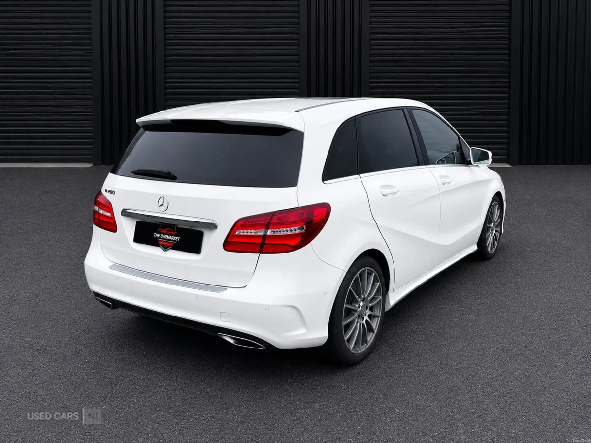 Mercedes-Benz B-Class 1.6 B180 AMG Line 7G-DCT Eur - Image 5