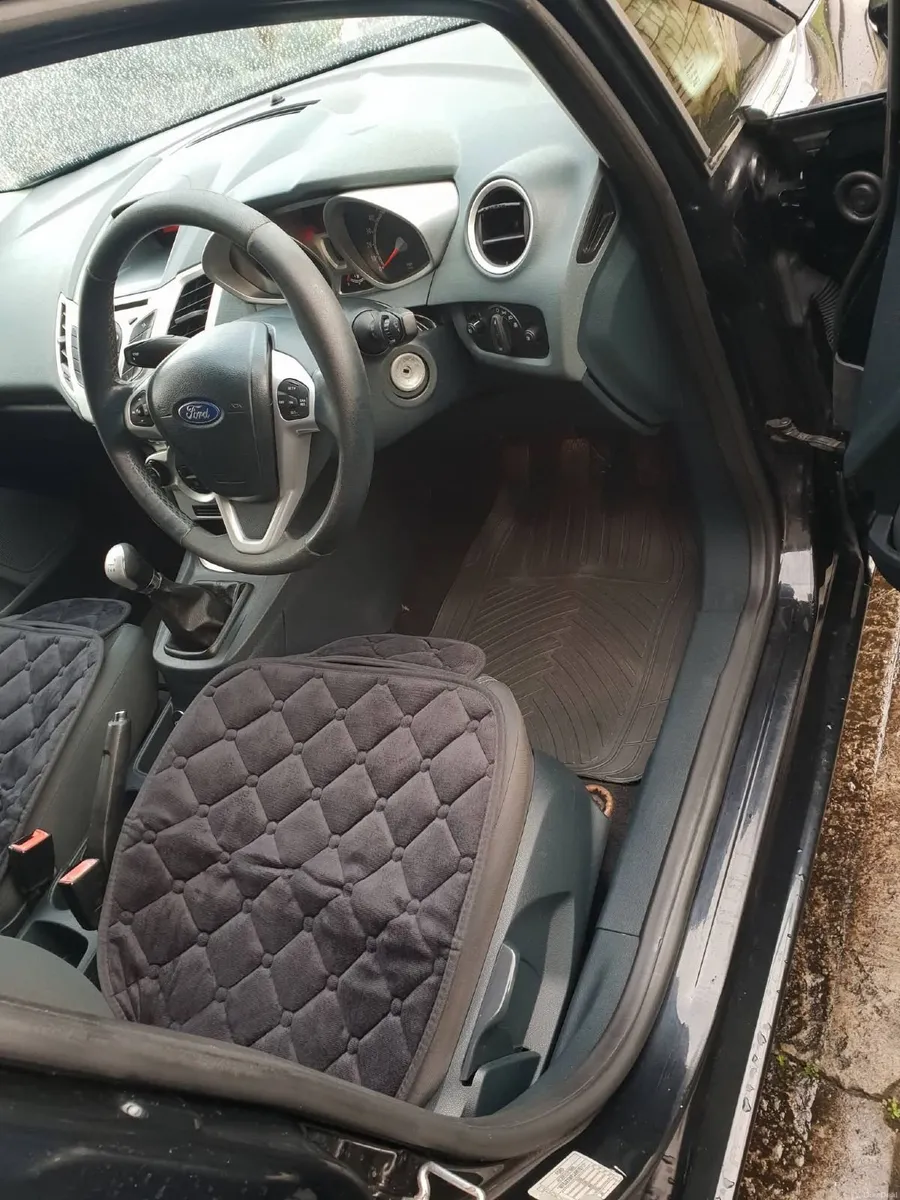 2009 Ford Fiesta Titanium 1.6 Diesel TDCi 90BHP - Image 4