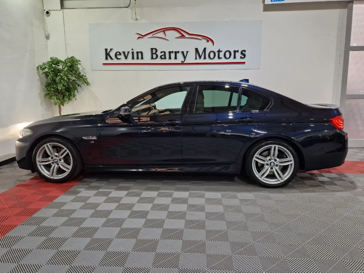 BMW 5-Series 520D M SPORT (PLUS PACK) 190BHP AUTOM - Image 5